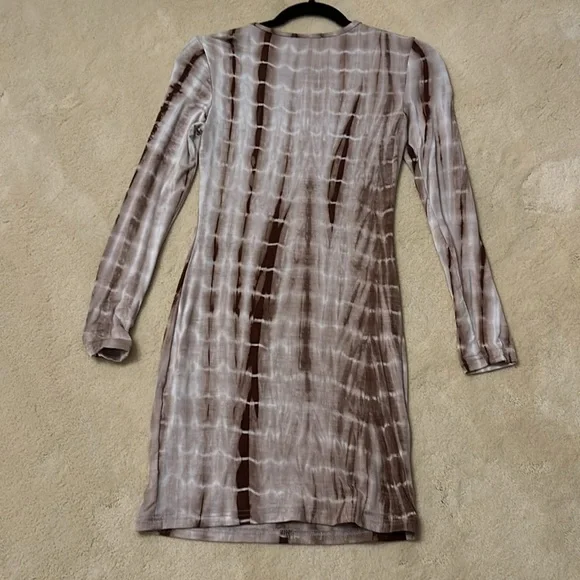 Stunner  mini dress - Picture 3 of 4